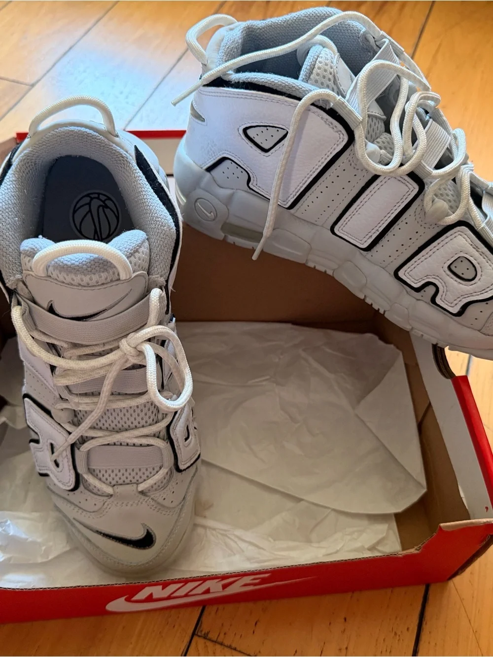 Nike Air More Uptempo White Black GS 6.5Y / Women’s 8 White Leather Sneakers